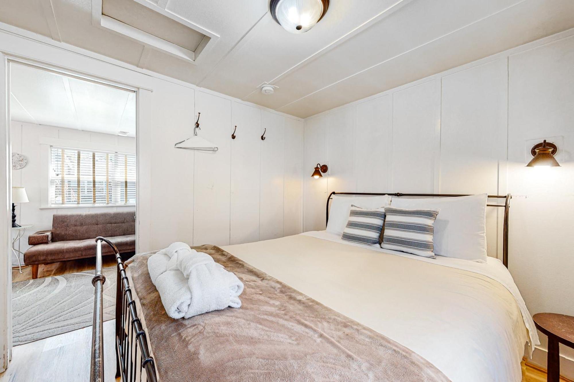 Hidden Villa Cottages Cannon Beach Værelse billede